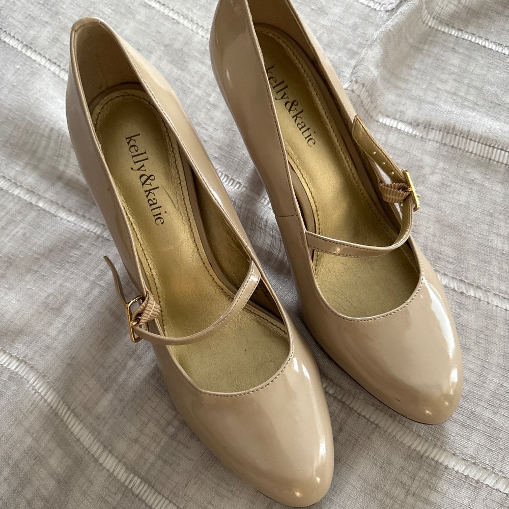 Tan heels